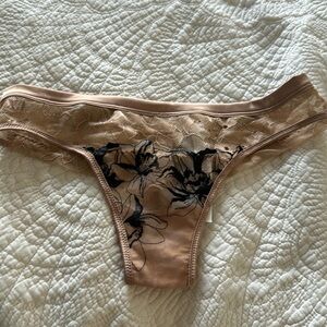 Intimissi brand new size small